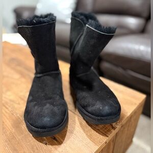 UGG Bailey button boots